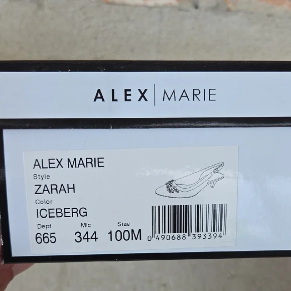 Alex Marie Mint Green Slingback Heels. 10M - Picture 7 of 9